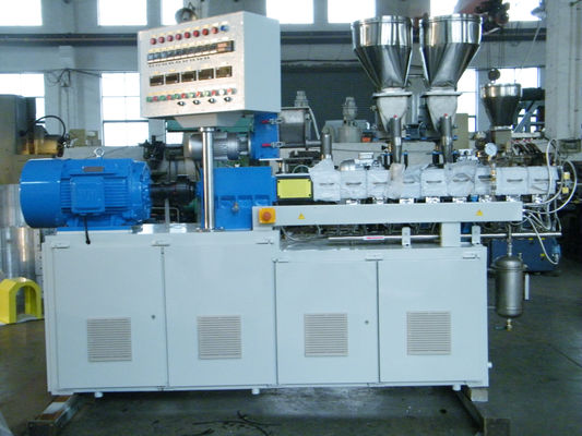중국 실험실 가늠자 쌍둥이 나사 압출기, 실험실 압출기 기계 5-10kg/hr 협력 업체